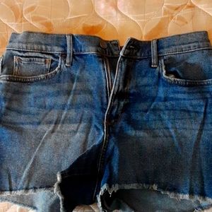 Shorts with a 3.5" inseam